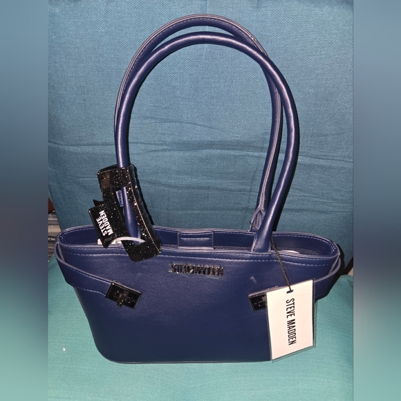Steve Madden Handbags - Steve Madden Navy Shoulder Bag With Hair Clip